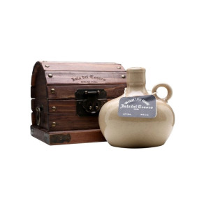 Santiago de Cuba - Isla Del Tesoro in Wooden Giftbox (0.7 ℓ)