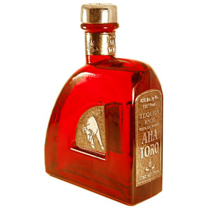 Aha Toro - Anejo (0.7 ℓ)